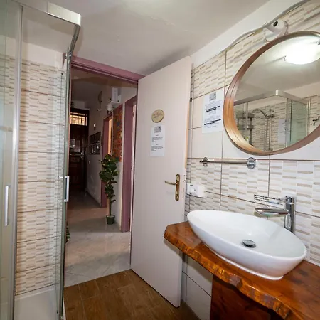 Don Mimi L'affittacamere *